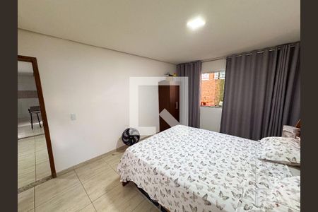 Quarto de casa à venda com 3 quartos, 80m² em Eldorado, Contagem