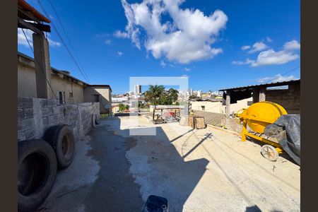Área Externa de casa à venda com 3 quartos, 80m² em Eldorado, Contagem
