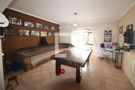 Sala de casa à venda com 3 quartos, 157m² em Vila Basileia, São Paulo