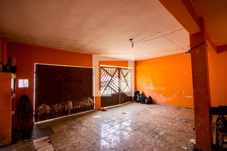 Garagem de casa à venda com 2 quartos, 220m² em Vila Guarará, Santo André