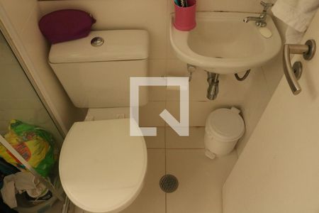 Banheiro de Serviço de apartamento à venda com 3 quartos, 118m² em Água Branca, São Paulo