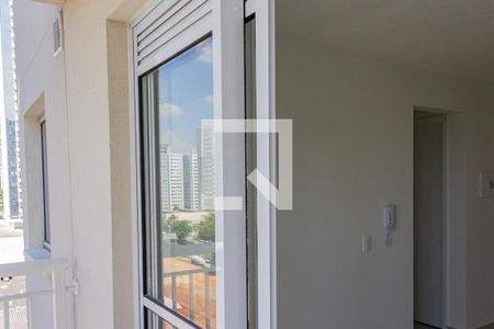 Varanda de apartamento à venda com 2 quartos, 35m² em Parque Industrial Tomas Edson, São Paulo