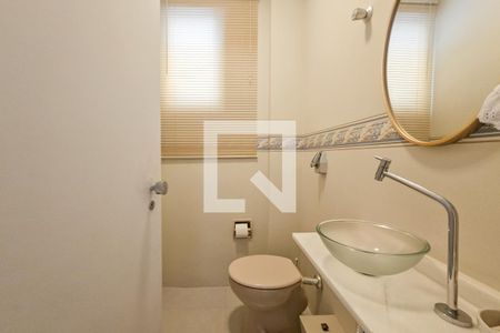 Lavabo de apartamento para alugar com 3 quartos, 150m² em Centro, Guarujá