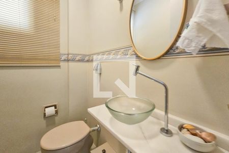 Lavabo de apartamento para alugar com 3 quartos, 150m² em Centro, Guarujá