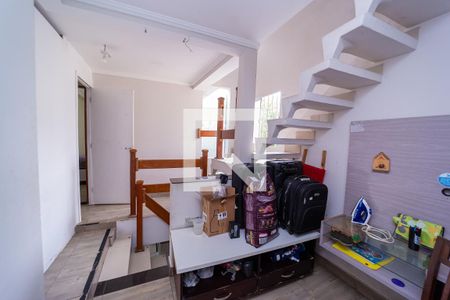 Corredor de casa à venda com 2 quartos, 180m² em Jardim Matarazzo, São Paulo