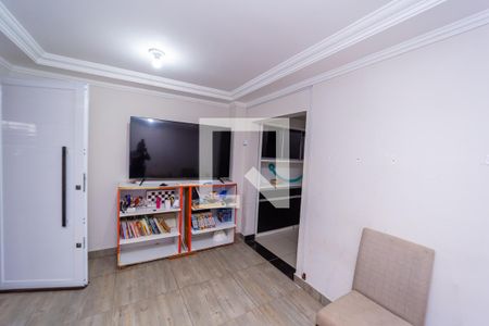 Sala de casa para alugar com 2 quartos, 180m² em Jardim Matarazzo, São Paulo