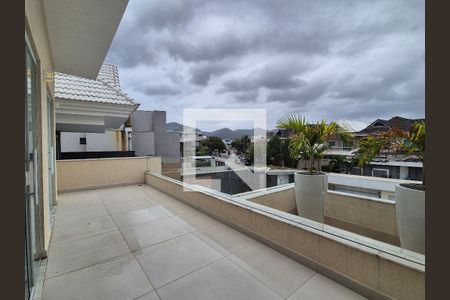 Varanda de casa de condomínio à venda com 3 quartos, 350m² em Recreio dos Bandeirantes, Rio de Janeiro