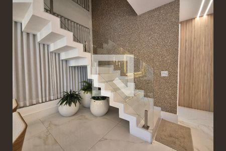 Escada de casa de condomínio à venda com 3 quartos, 350m² em Recreio dos Bandeirantes, Rio de Janeiro