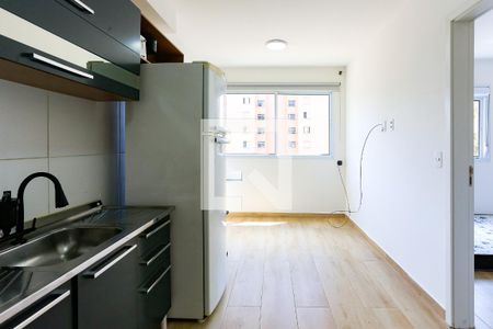 Sala/Cozinha de apartamento para alugar com 1 quarto, 25m² em Vila Butantã, São Paulo