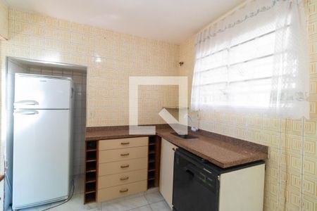 Cozinha de apartamento à venda com 2 quartos, 70m² em Vila Marieta, Campinas