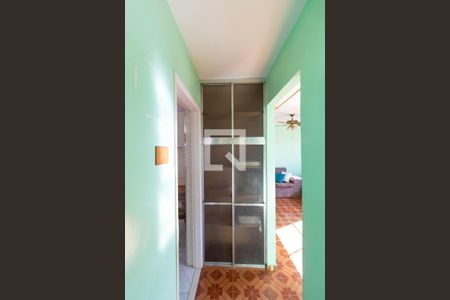 Corredor de apartamento à venda com 2 quartos, 70m² em Vila Marieta, Campinas