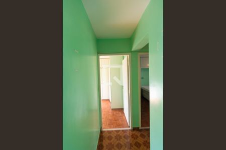 Corredor de apartamento à venda com 2 quartos, 70m² em Vila Marieta, Campinas