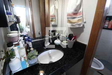 Banheiro Social de apartamento para alugar com 2 quartos, 52m² em Aclimação, Uberlândia