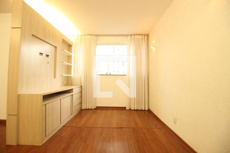 Sala de apartamento à venda com 3 quartos, 98m² em São Pedro, Belo Horizonte