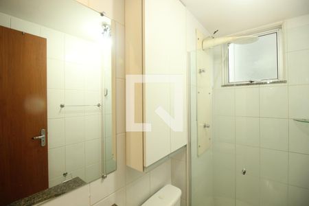 Banheiro de apartamento à venda com 3 quartos, 98m² em São Pedro, Belo Horizonte