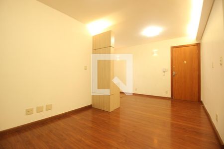 Sala de apartamento à venda com 3 quartos, 98m² em São Pedro, Belo Horizonte
