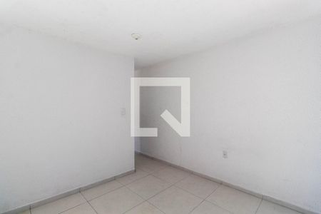 Sala/Quarto de casa para alugar com 1 quarto, 25m² em Vila Franci, São Paulo