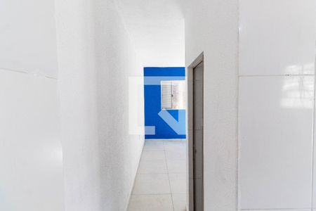 Corredor de casa para alugar com 1 quarto, 25m² em Vila Franci, São Paulo