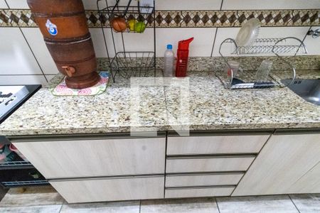 Cozinha de apartamento à venda com 3 quartos, 70m² em Santo Antônio, Porto Alegre