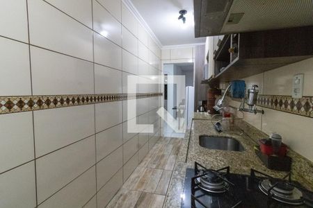 Cozinha de apartamento à venda com 3 quartos, 70m² em Santo Antônio, Porto Alegre