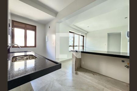 Cozinha de apartamento à venda com 2 quartos, 60m² em Santo Agostinho, Belo Horizonte
