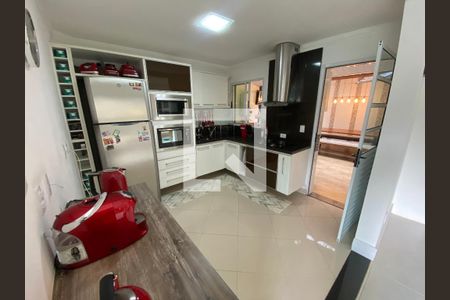 Cozinha de casa de condomínio para alugar com 3 quartos, 120m² em Rio Cotia, Cotia