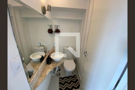 Banheiro 1 de casa de condomínio para alugar com 3 quartos, 120m² em Rio Cotia, Cotia