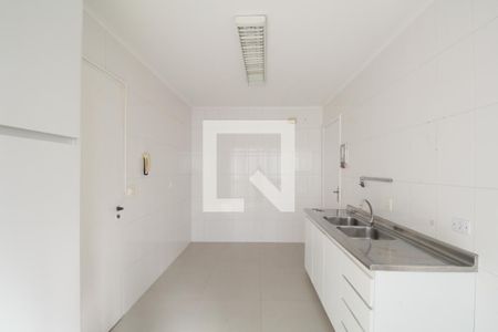 Cozinha de apartamento para alugar com 2 quartos, 74m² em Vila Andrade, São Paulo