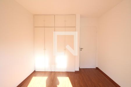 Quarto 1 de apartamento para alugar com 2 quartos, 74m² em Vila Andrade, São Paulo