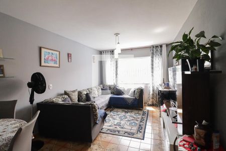 Sala de casa de condomínio à venda com 3 quartos, 134m² em Vila Dionisia, São Paulo