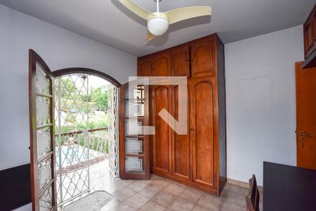 Quarto 1 de casa à venda com 3 quartos, 216m² em Maria Paula, Niterói