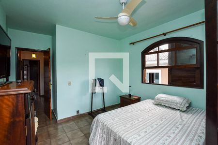 Suite de casa à venda com 3 quartos, 216m² em Maria Paula, Niterói