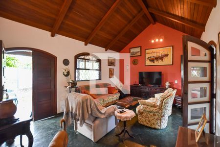 Sala de casa à venda com 3 quartos, 216m² em Maria Paula, Niterói