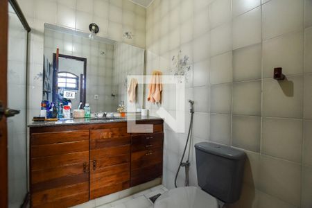 Banheiro da Suíte 1 de casa à venda com 3 quartos, 216m² em Maria Paula, Niterói