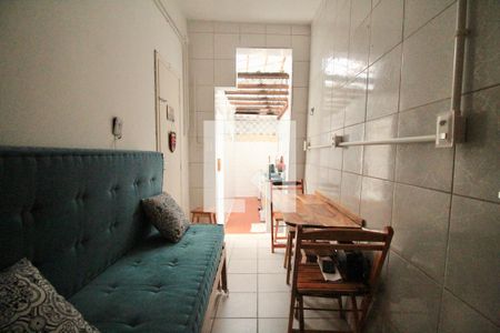 Sala de kitnet/studio para alugar com 1 quarto, 28m² em Barra, Salvador