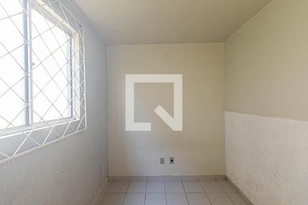 Quarto 2 de apartamento para alugar com 2 quartos, 43m² em Sítio Cercado, Curitiba