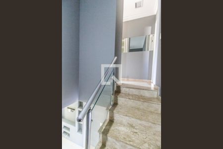 Escada de casa de condomínio à venda com 3 quartos, 160m² em Tamboré, Santana de Parnaíba