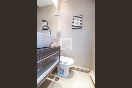Lavabo de casa de condomínio à venda com 3 quartos, 160m² em Tamboré, Santana de Parnaíba