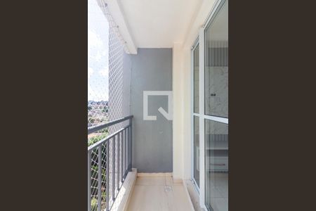 Sacada de apartamento para alugar com 2 quartos, 45m² em Helena Maria, Osasco