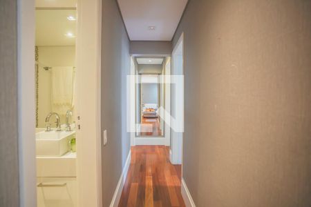 Corredor   de apartamento à venda com 3 quartos, 78m² em Vila da Saúde, São Paulo