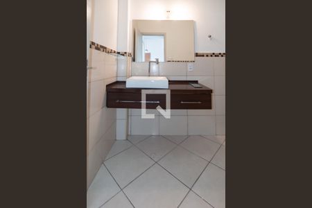 Banheiro de apartamento à venda com 2 quartos, 63m² em Centro Histórico de São Paulo, São Paulo
