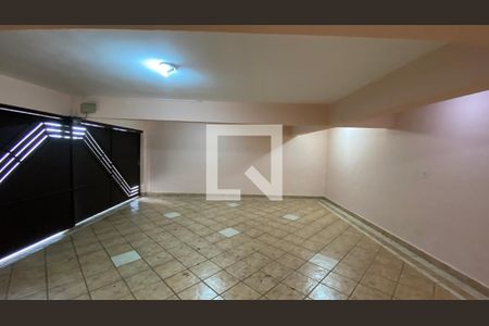 Garagem de casa à venda com 4 quartos, 317m² em Vila Guiomar, Santo André
