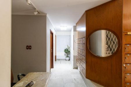 Hall de entrada de apartamento à venda com 1 quarto, 42m² em Centro Histórico, Porto Alegre