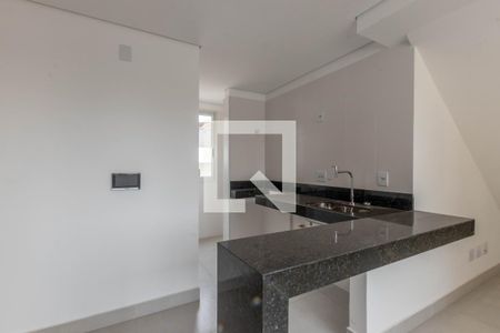 Cozinha de apartamento à venda com 2 quartos, 98m² em São Pedro, Belo Horizonte