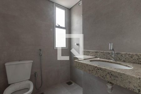 Banheiro de apartamento à venda com 2 quartos, 98m² em São Pedro, Belo Horizonte