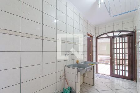 Área de Serviço de casa para alugar com 7 quartos, 440m² em Vila Guarani, Mauá