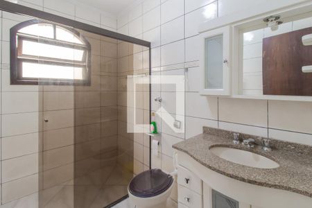 Banheiro Social 1 de casa para alugar com 7 quartos, 440m² em Vila Guarani, Mauá