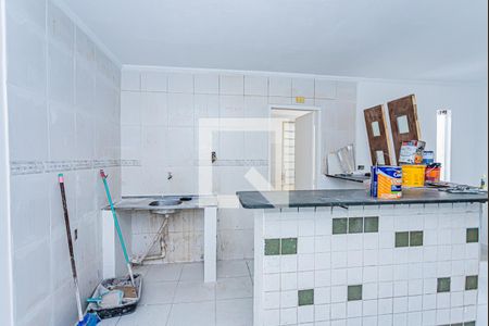Sala e cozinha de casa à venda com 2 quartos, 248m² em Vila Picinin, São Paulo