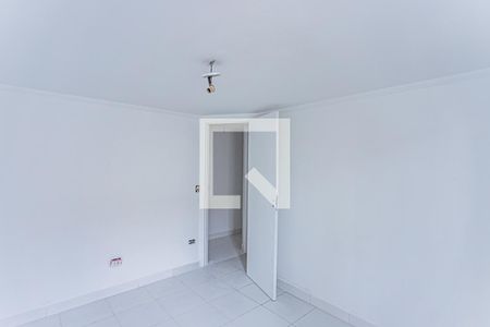 Suite de casa à venda com 2 quartos, 248m² em Vila Picinin, São Paulo