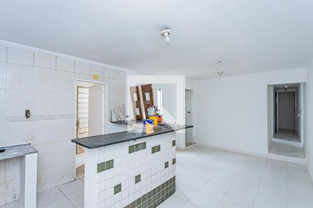 Sala e cozinha de casa à venda com 2 quartos, 248m² em Vila Picinin, São Paulo